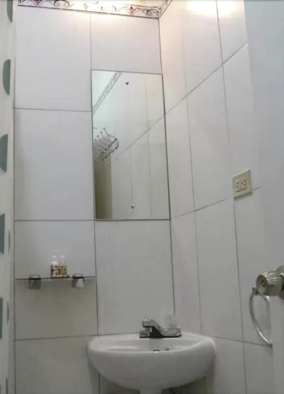 Фото Travel Suites Ltd