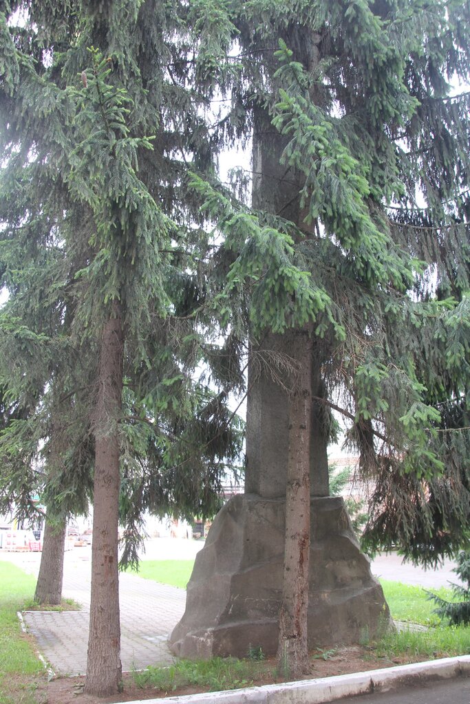 Monument, memorial Памятник экипажу танка Т-34, Velikie Luky, photo