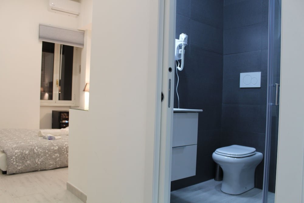 Фото Empire Suites