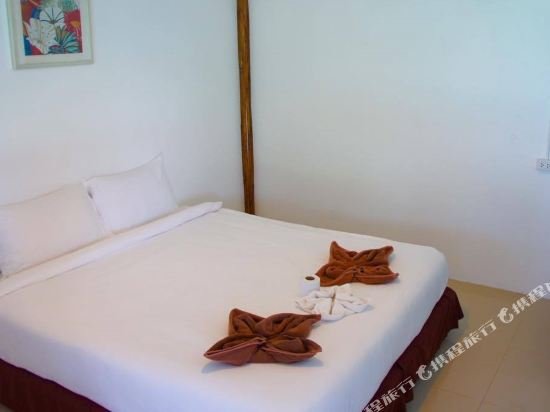 Фото Phi Phi Cozy Seafront Resort