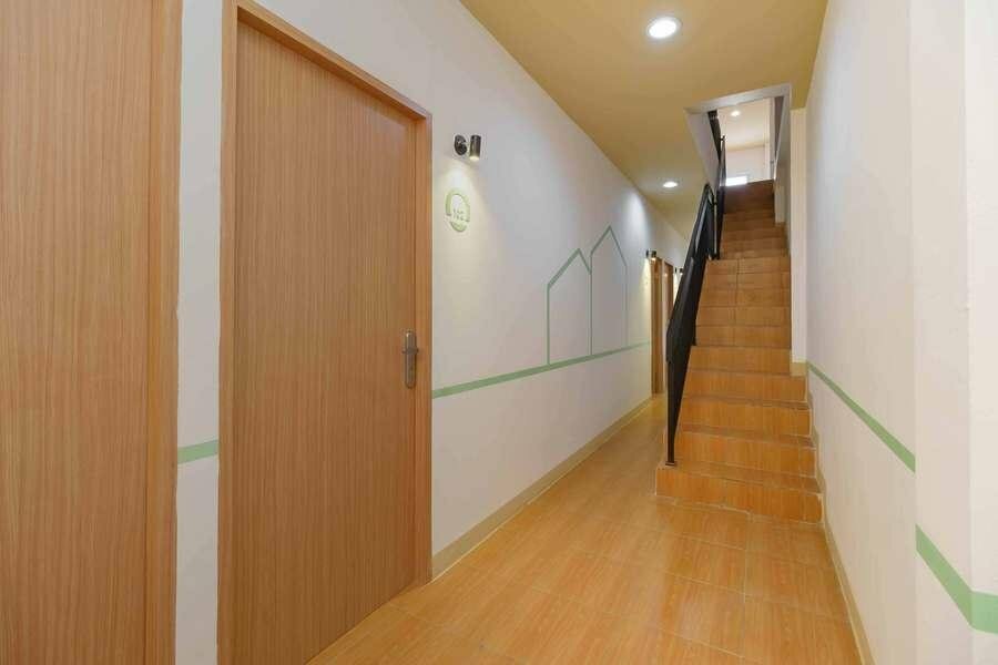 Hotel Tk Khalifah Taman Royal Tangerang, Tangerang, photo