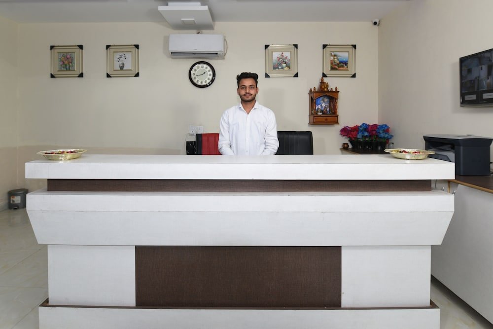 Фото Hotel Metro Stays