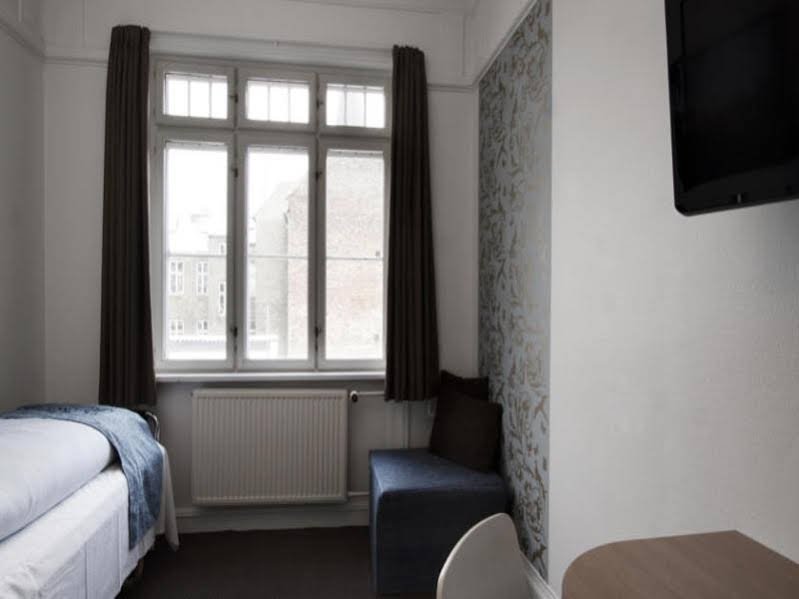 Фото Savoy Hotel