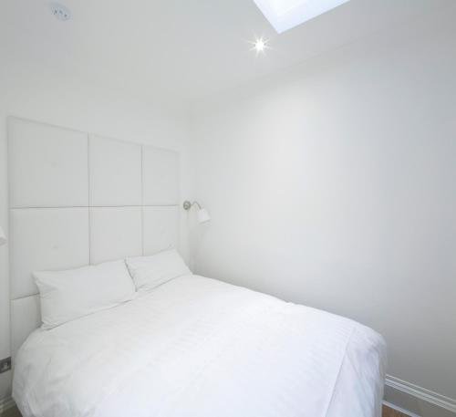 Фото Hanover 71 Suites