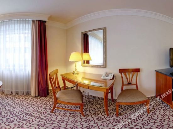 Фото Leipzig Marriott Hotel