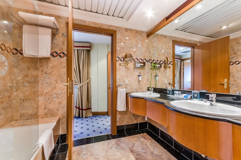 Фото Exe Sevilla Macarena