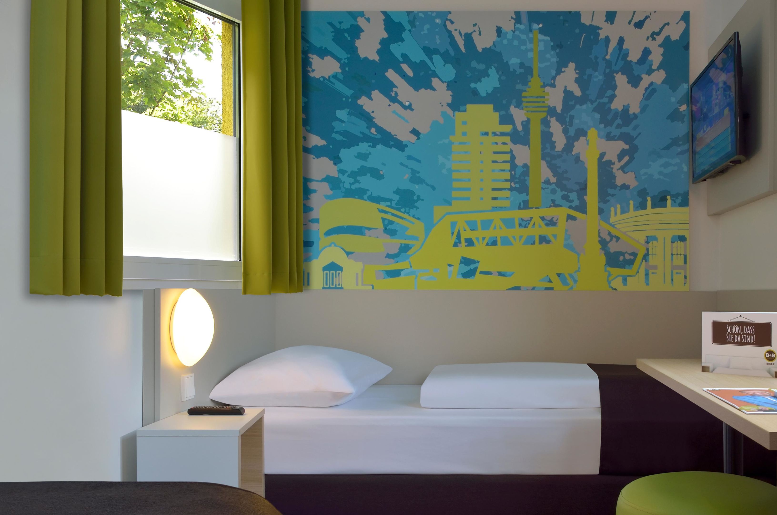 Фото B&b Hotel Stuttgart-City