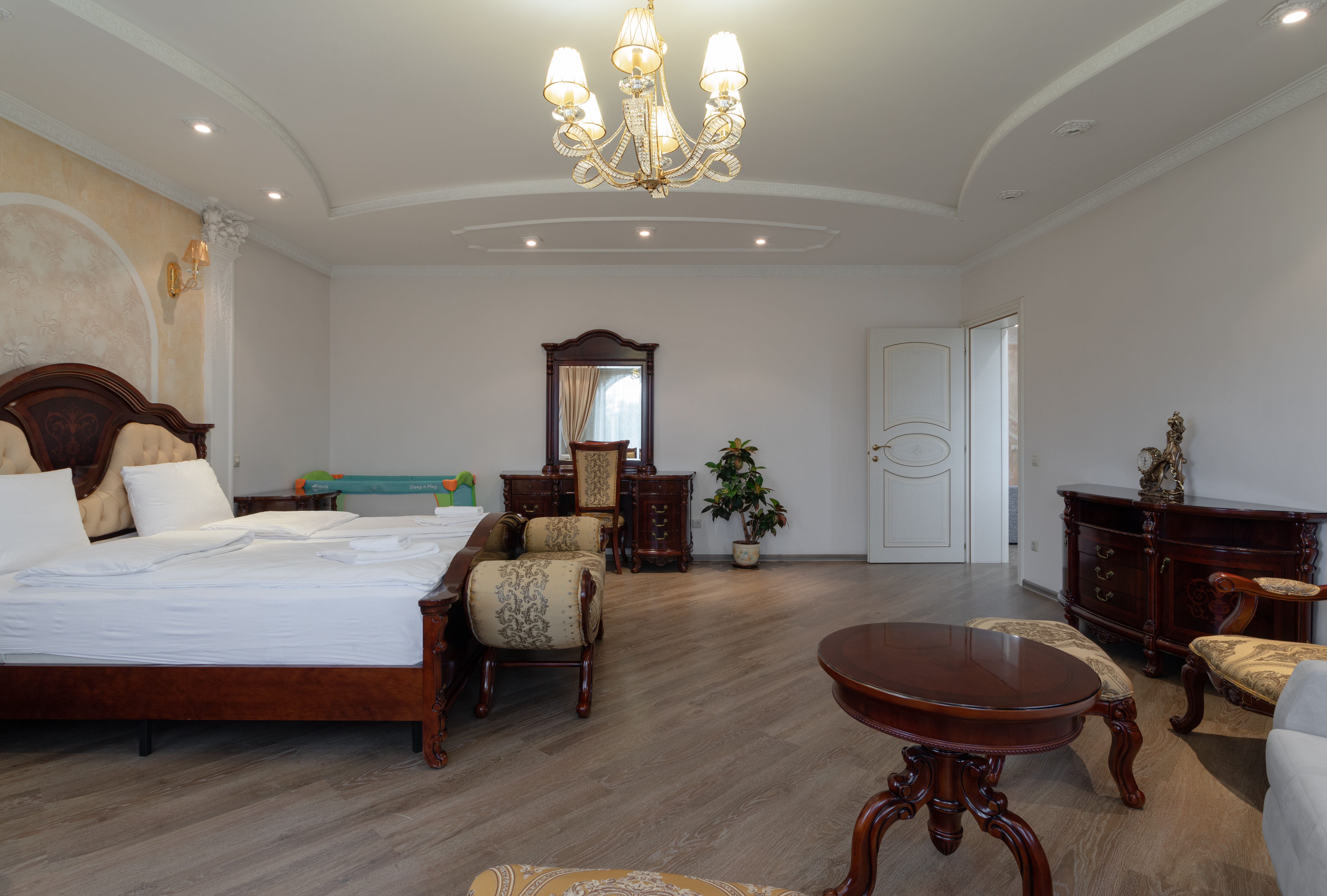 Фото Особняк в ЛУНЁВО