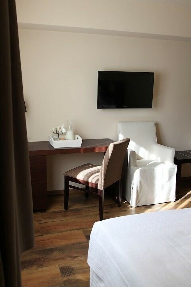 Фото Theta Hotel