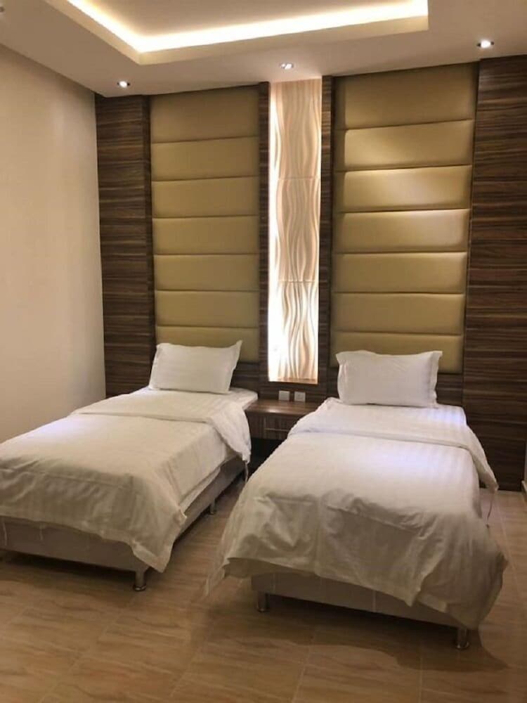 Фото Almakan Hotel 108