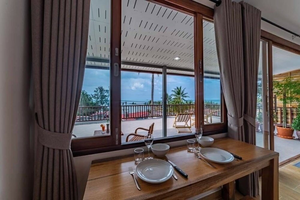 Фото Le Grand bleu Hotel