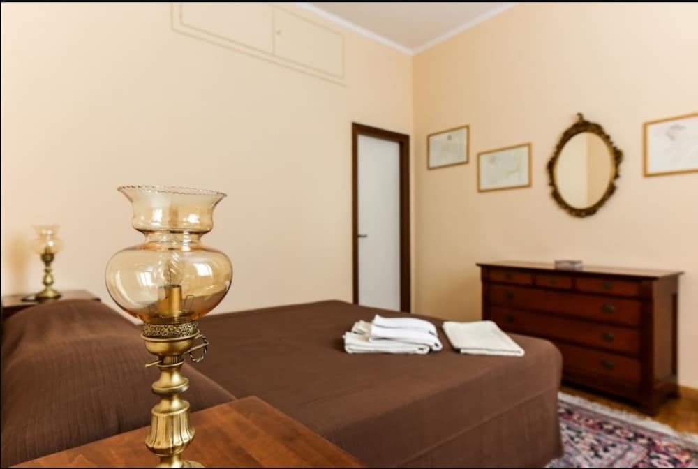 Фото Trevi Fountain Home