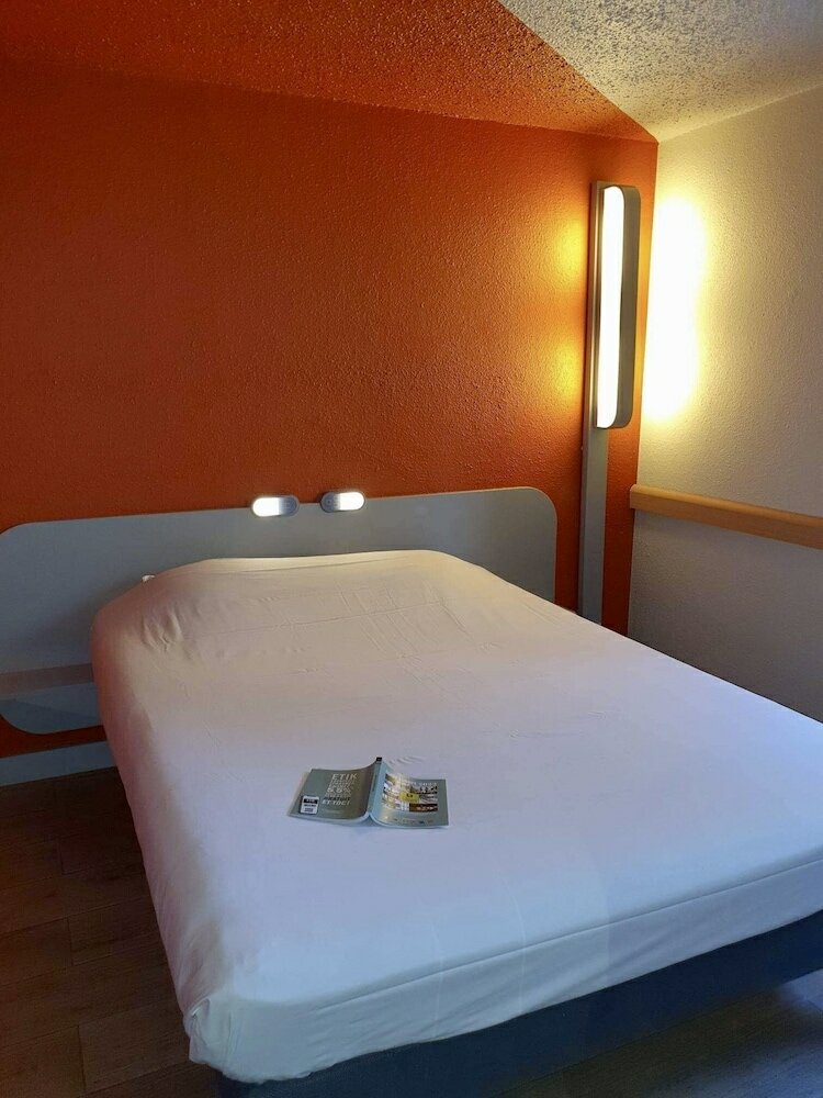 Фото Cit'Hotel Design Booking Evry Saint Germain Lès Corbeil