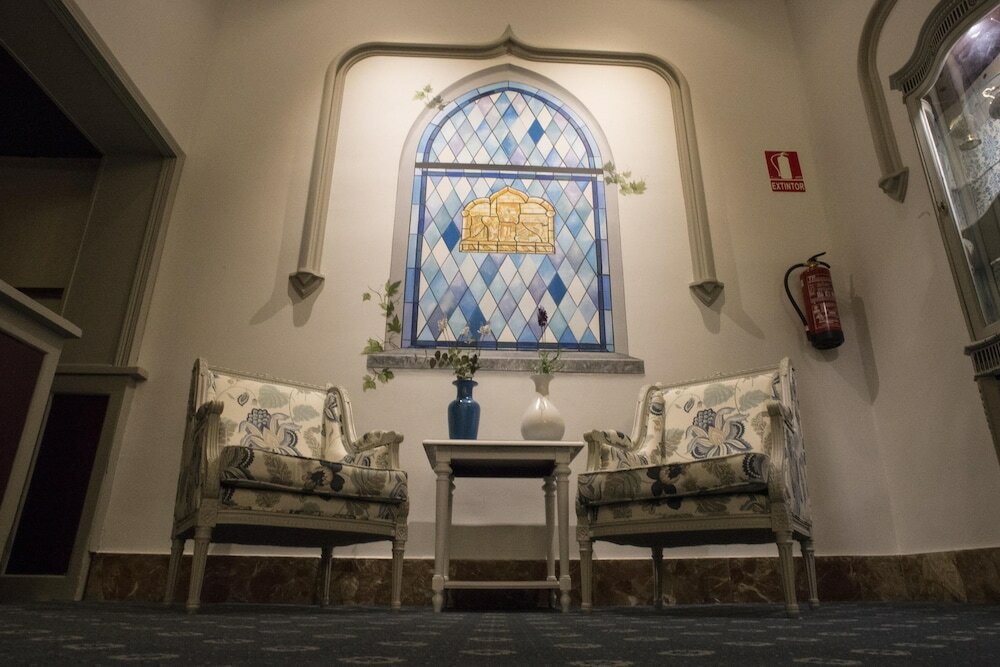 Фото Hotel Palacio de Valderrábanos