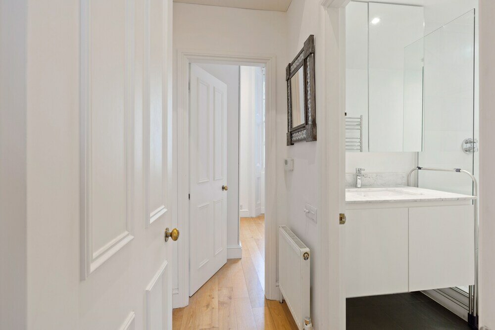 Фото Altido Elegant 1-Bed Flat In Bayswater