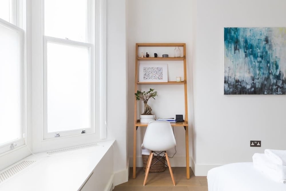 Фото Modern stylish and luxurious 1 bed flat