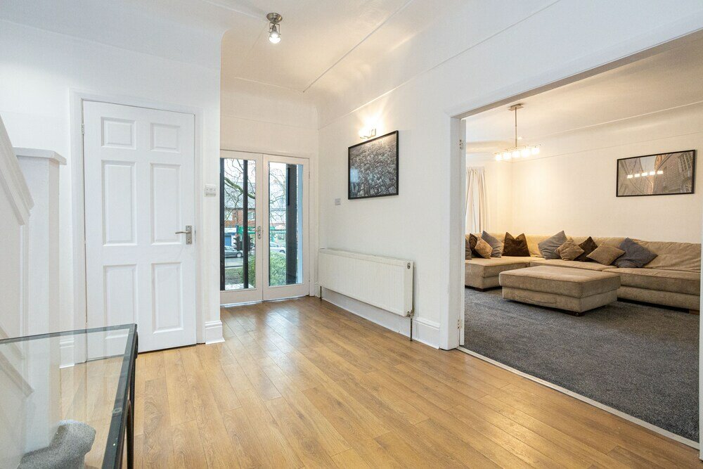 Фото Pillo Rooms - 4br House near Heaton Park