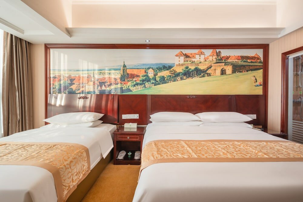 Фото Vienna Hotel Shenzhen International Exhibition Center Fuhai Qiaotou