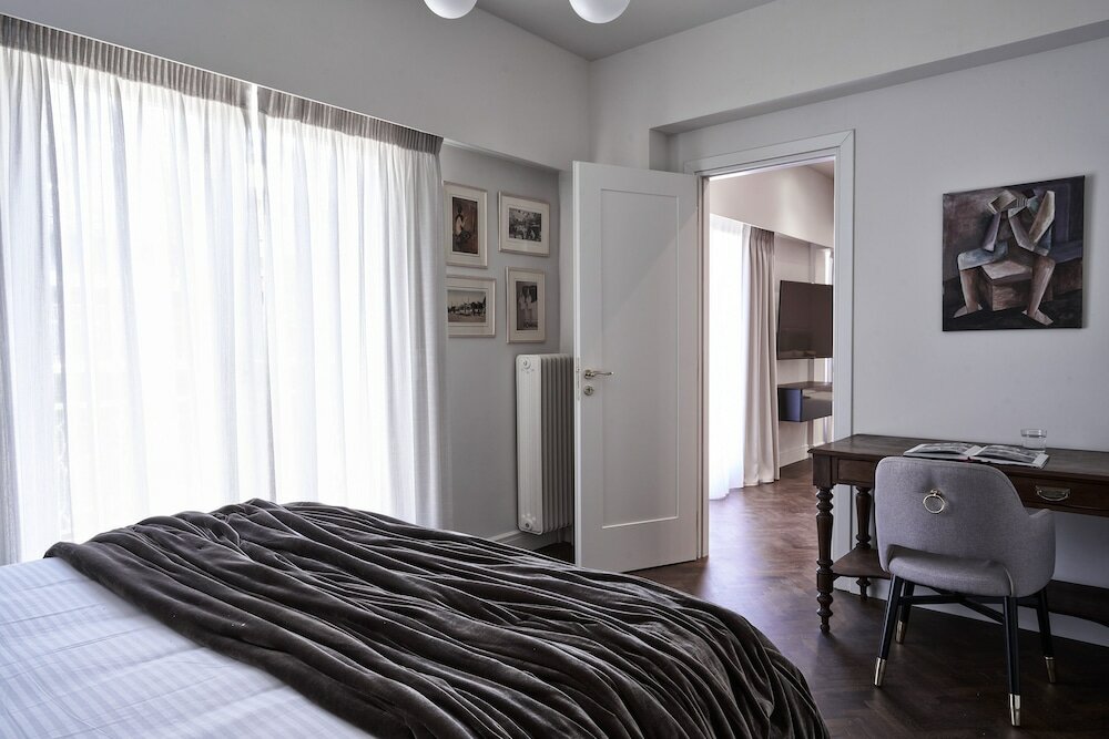 Фото Patriarchou 4bd Art Deco Penthouse