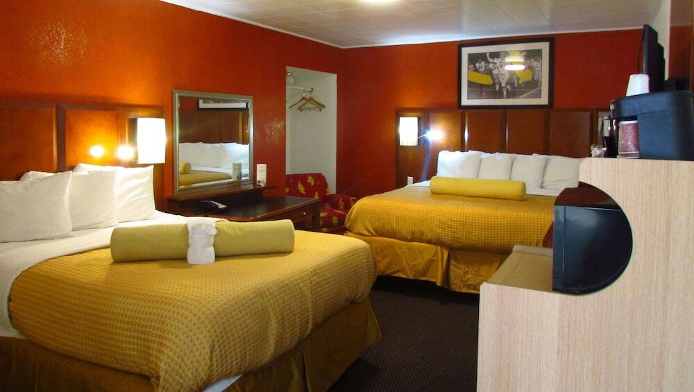 Фото Magnuson Hotel Cedar City