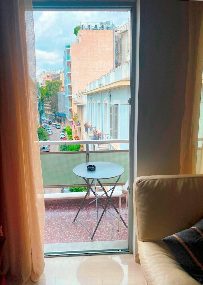 Фото A Stroll to the Acropolis Athenian Homes