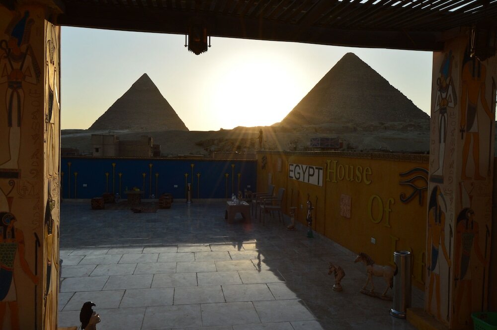 Фото Comfort Pyramids inn