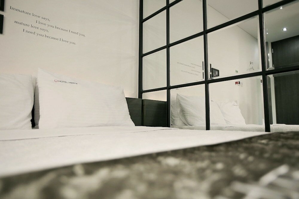 Фото Hotel Hertz