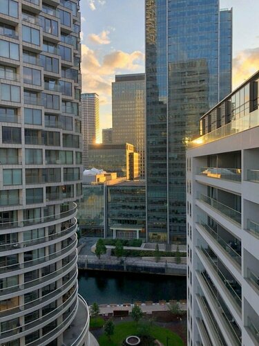 Canary Wharf - Park Drive