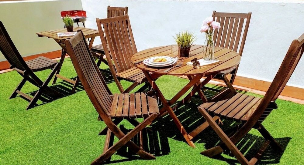 Фото Large Apartment with large and sunny Terrace - Garden & Outdoor Gym, Alicante Center