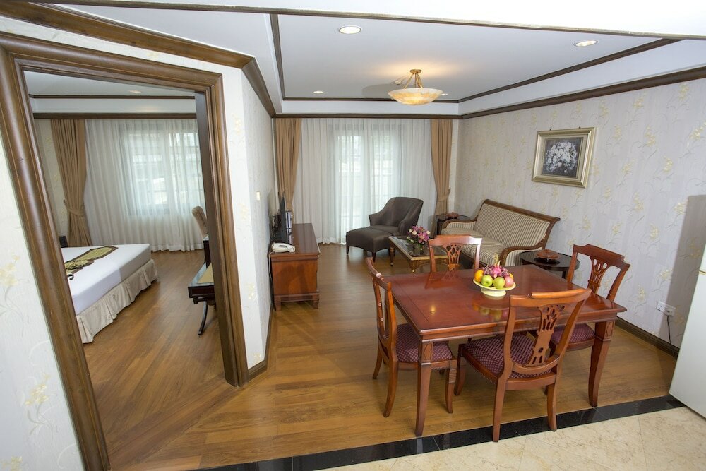 Фото One Myanmar Resort Yangon