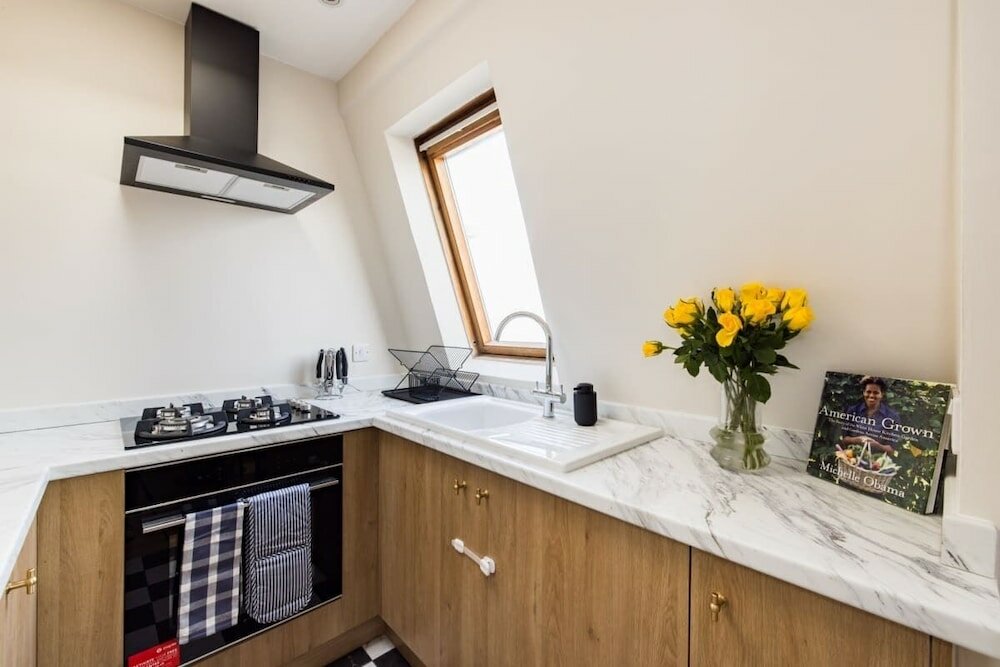 Фото The London Crib - Relaxing 1bdr Flat With Terrace