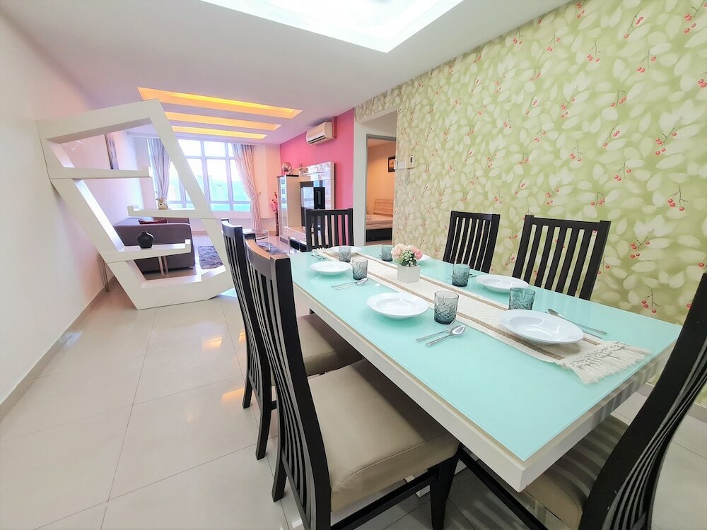 Фото Duta Hotel & Residence by Sarahs Lodge