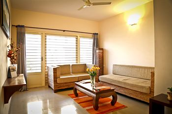 Фото Maple Suites Serviced Apartments