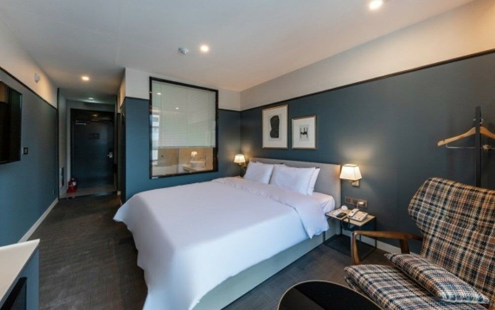 Фото Brown Dot Hotel Deokcheon