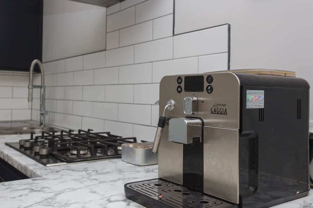 Фото Lovely 2 Bedroom Flat Near Whitechapel Station