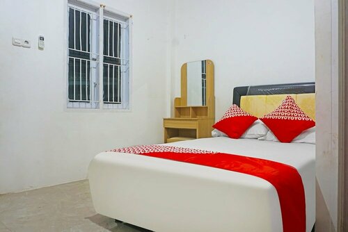 Гостиница Oyo 91375 Pondok Feby Makassar в Макасаре