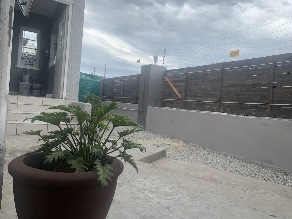 Фото Kingsworth Inn - Port Elizabeth