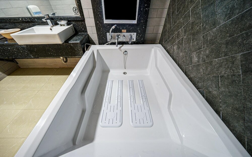 Фото Daejeon Yuseong SPA Tower