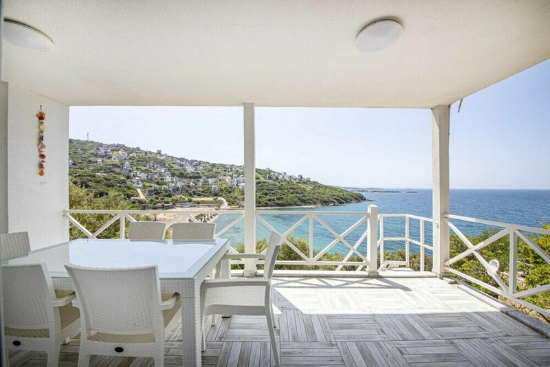 Гостиница Villa With Sea View in Adabuku Milas Bodrum в Миласе