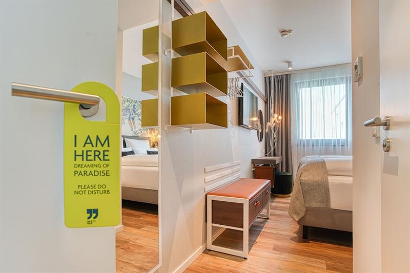 Фото Premier Inn Heidelberg City Bahnstadt Hotel