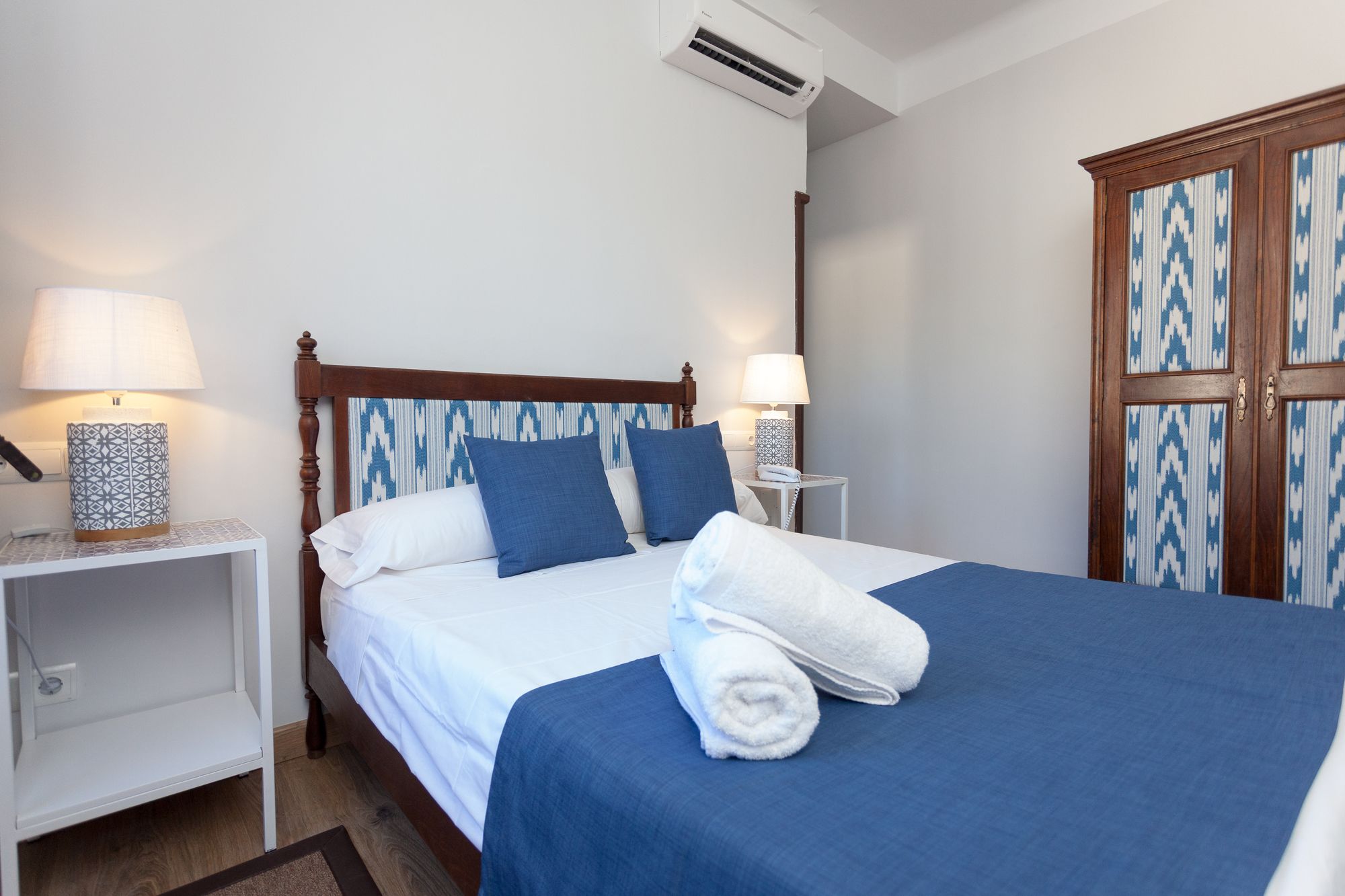 Фото Hotel El Guía