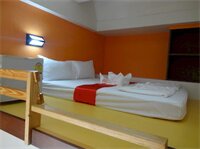Фото First & Frang Hotel
