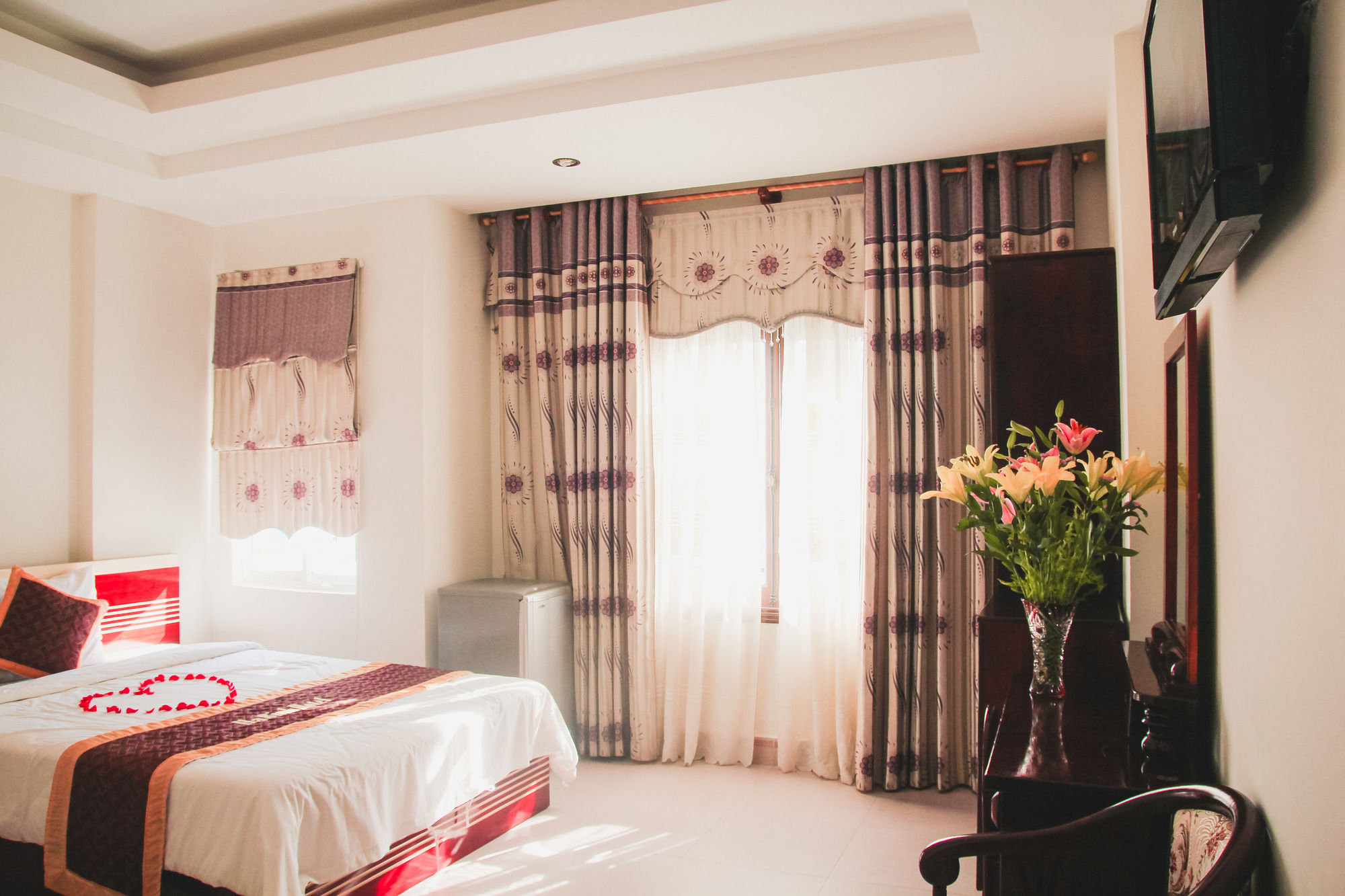 Фото Vivyanne Hotel