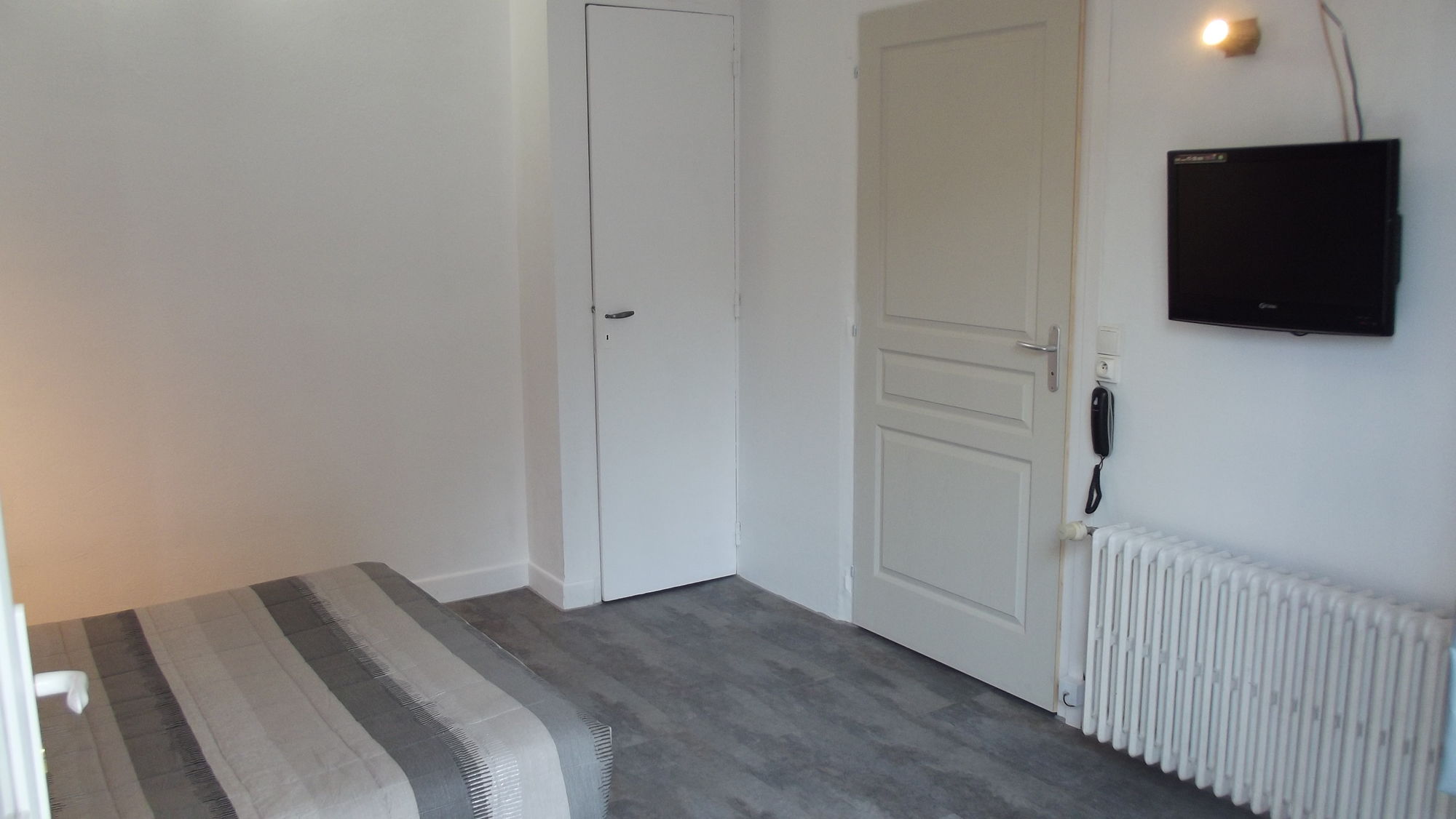 Фото Hôtel Au Spatial