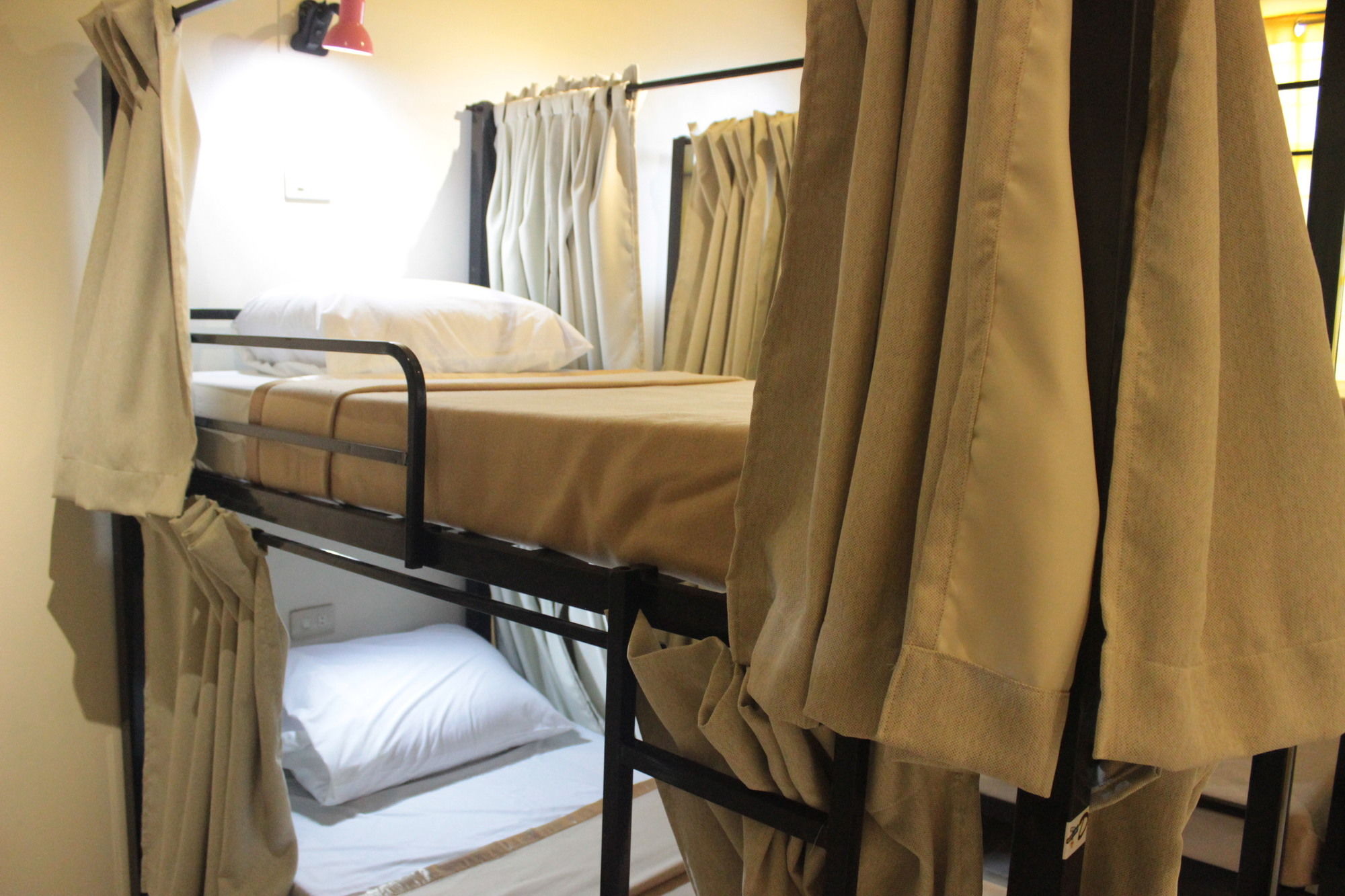 Фото Bgc Hostel And Dorm - Qc