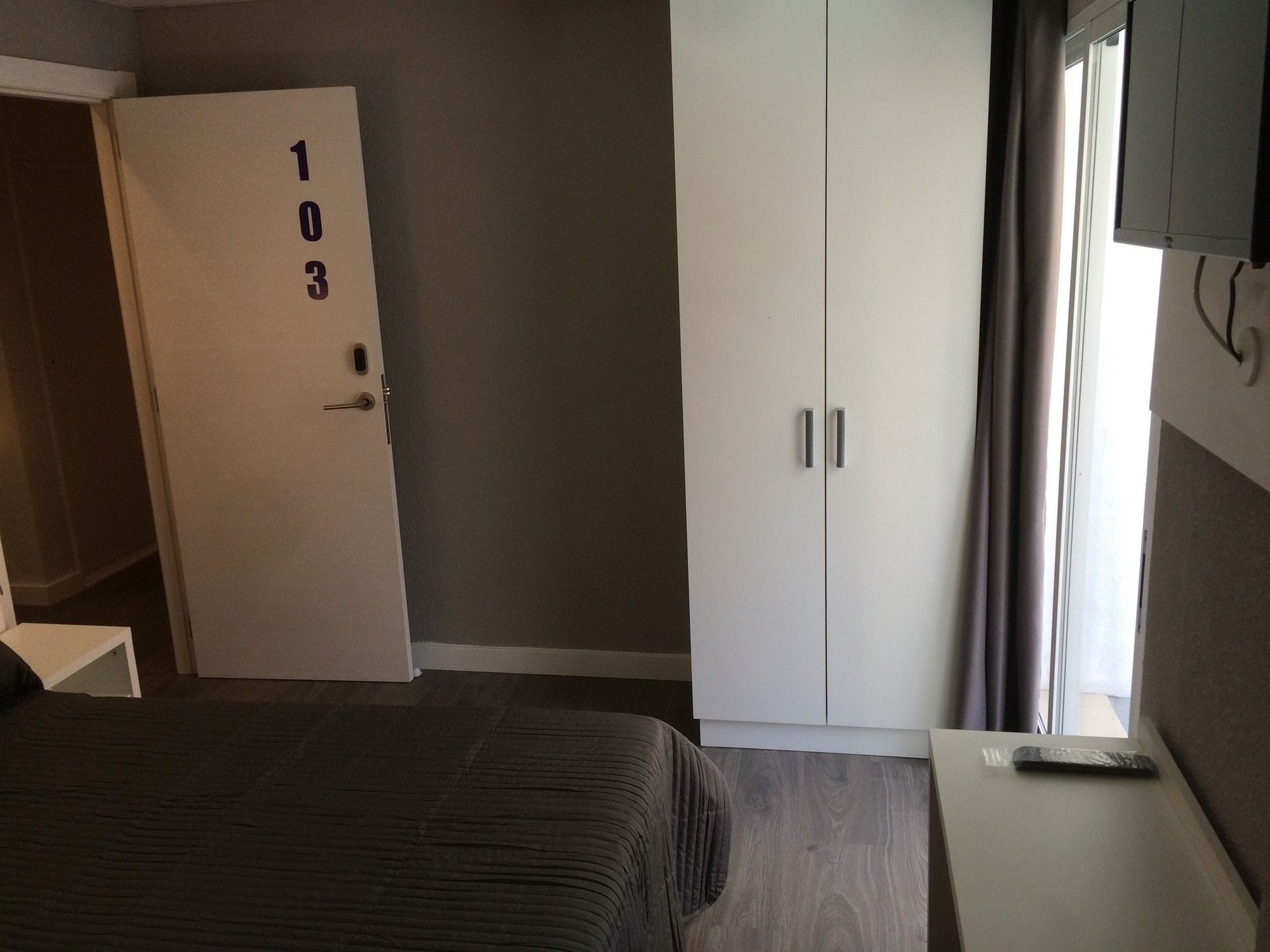 Фото Hostal Boutique Benidorm Blue Beach