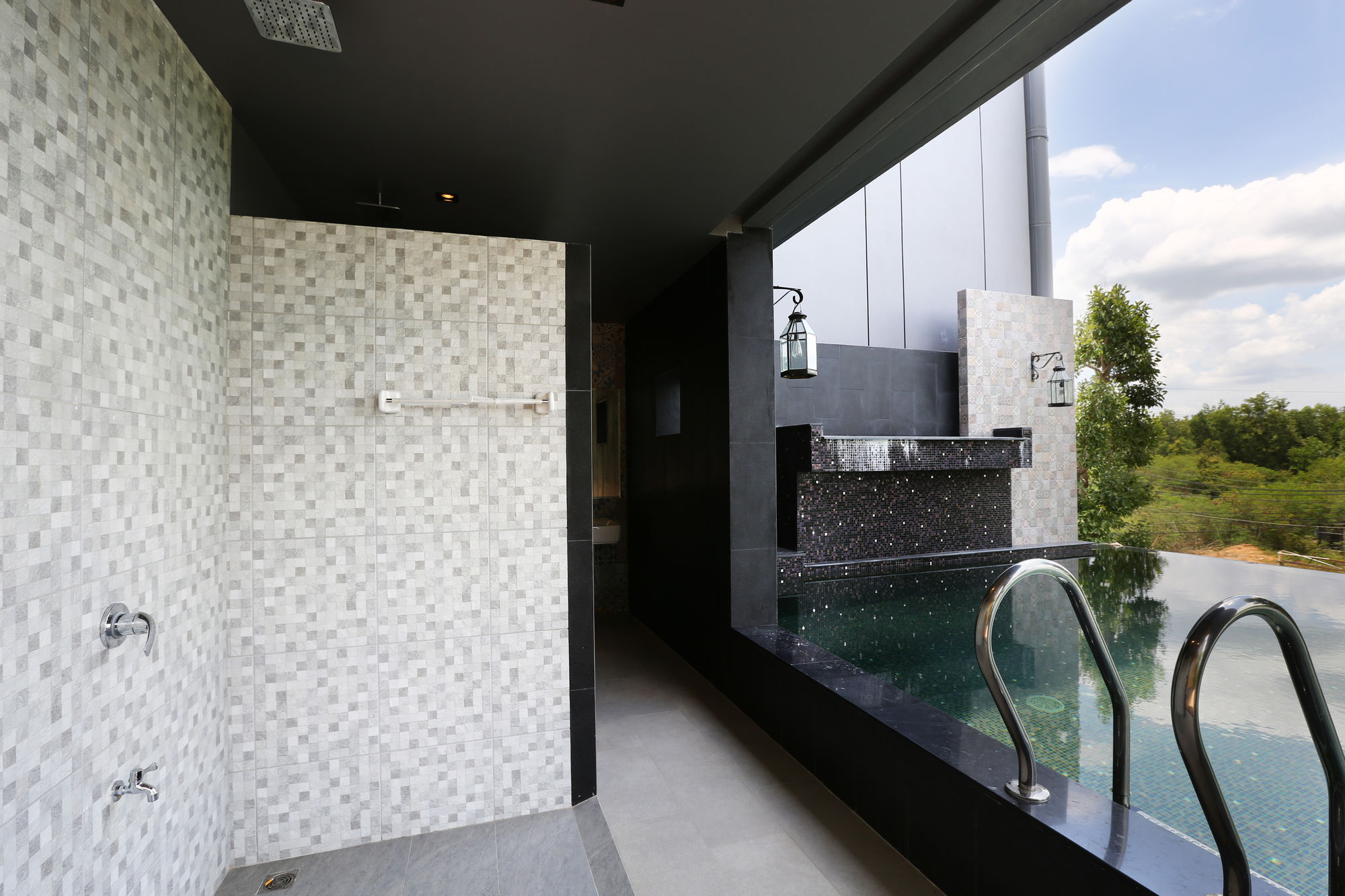 Фото Hatyai Signature Hotel