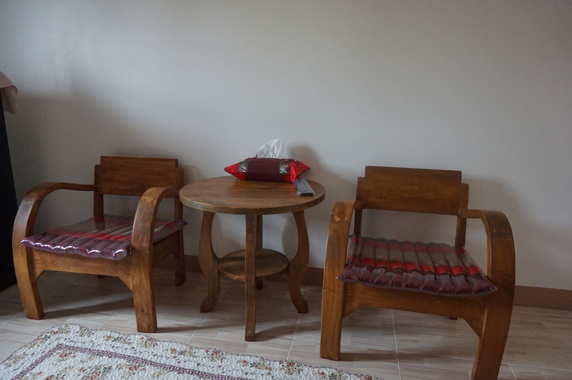 Фото Maesot Siri Hotel