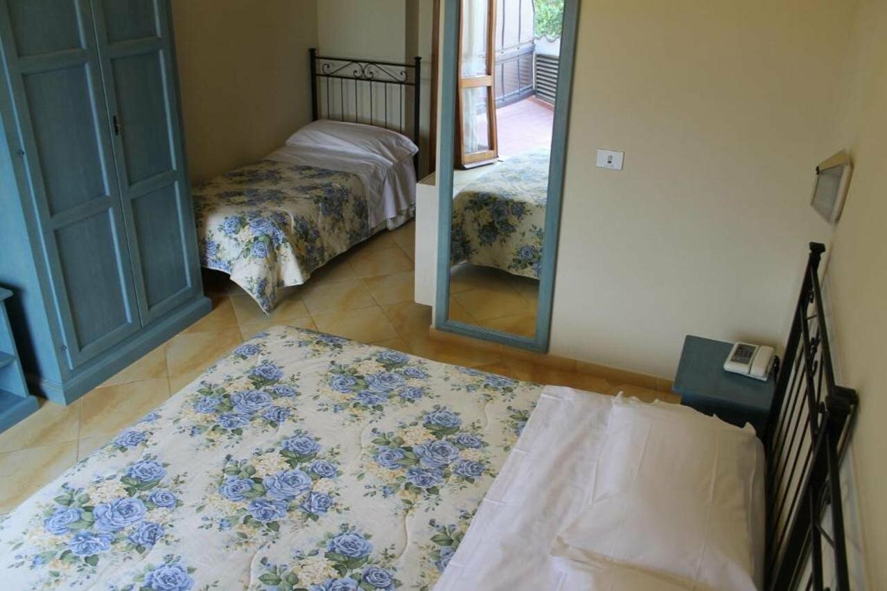 Фото Hotel Ismaele