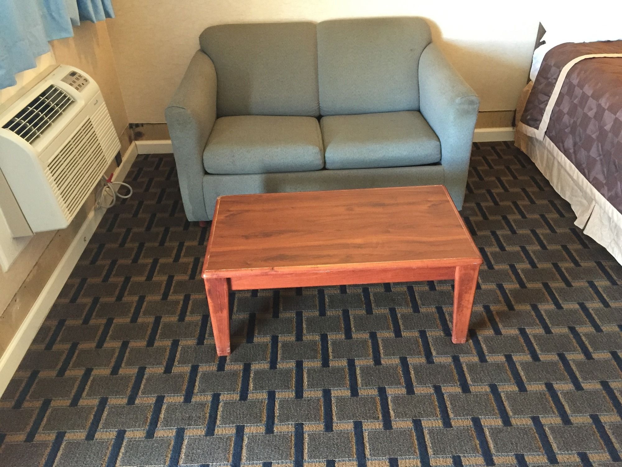 Фото Country Manor Motel Watkins